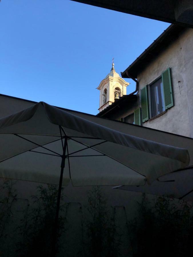 La Via Degli Artisti Apartment Arona Exterior foto